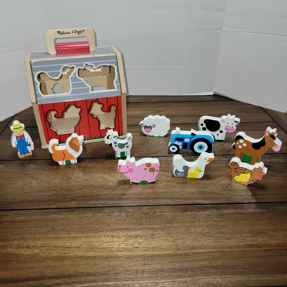 Melissa & Doug Wooden Take-Along Sorting Barn w/ Flip Up Roof & Handle - 10 Pc